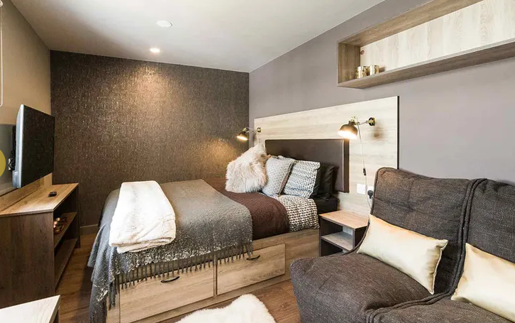 Room at Ernest Place