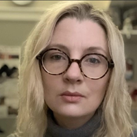 Prof. Lisa-Marie Shillito head shot