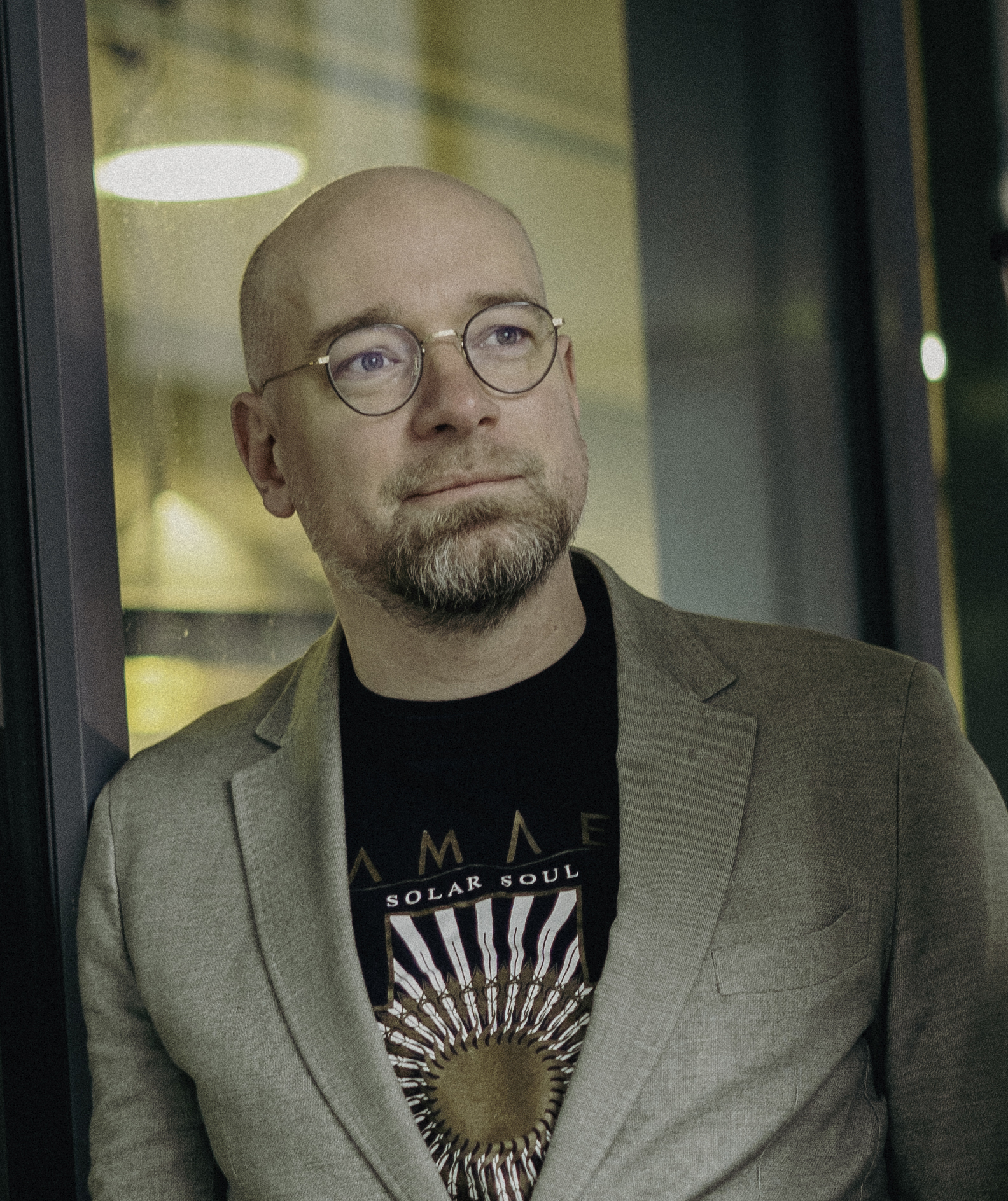 Head & shoulder shot