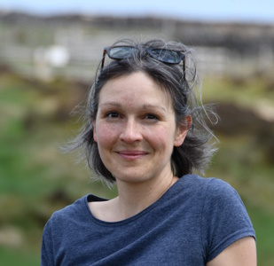 Dr Anna Krzywoszynska headshot